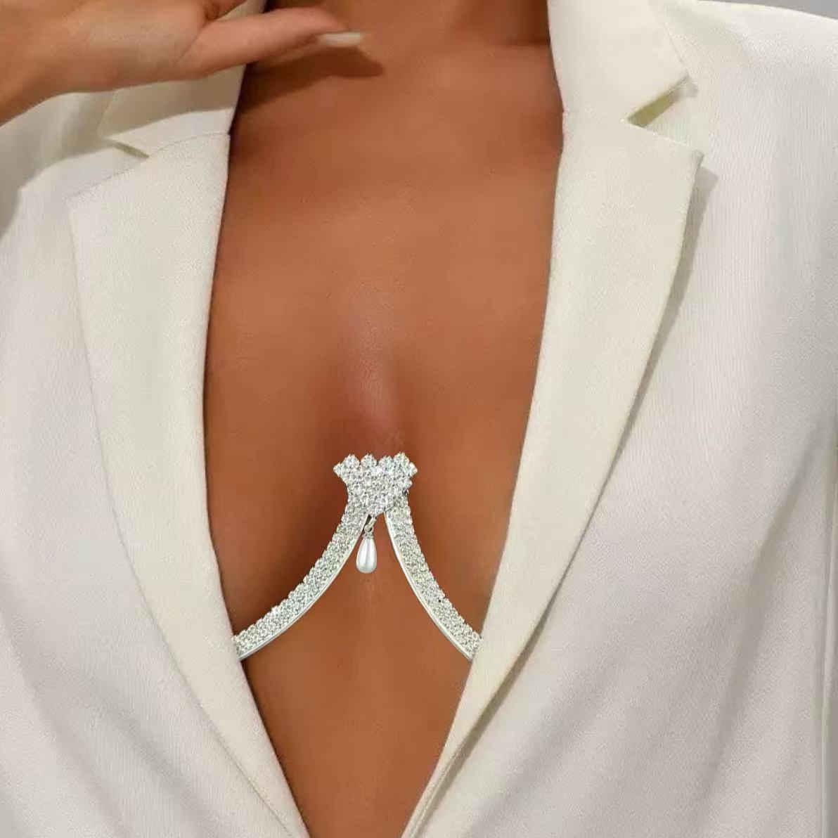 Damen-Bruststütz-Halskette mit – Body Jewelry Necklace Bewertung und Preis